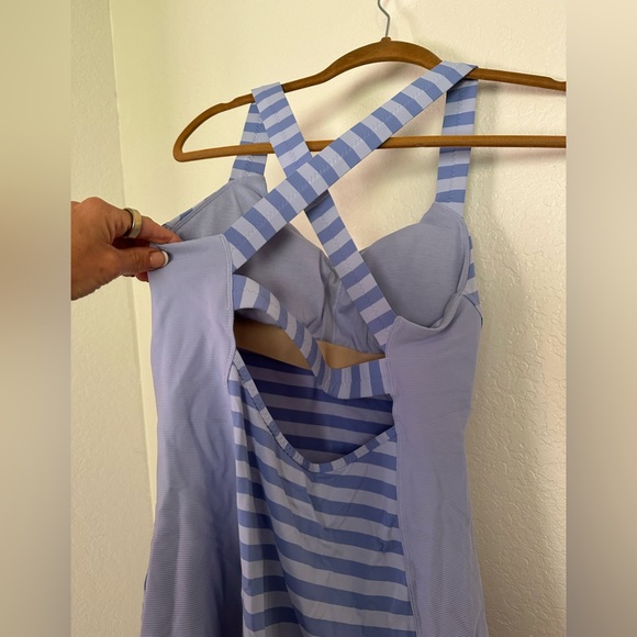 Lululemon work out tank - Picture 4 of 5